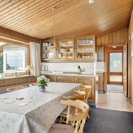 6828-allinge-tejnvej-62-a * Allinge-Sandvig